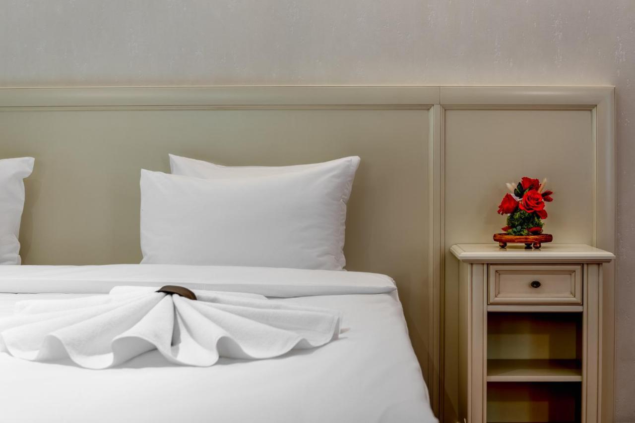 Rediu Hotel & Restaurant Botoşani Екстериор снимка