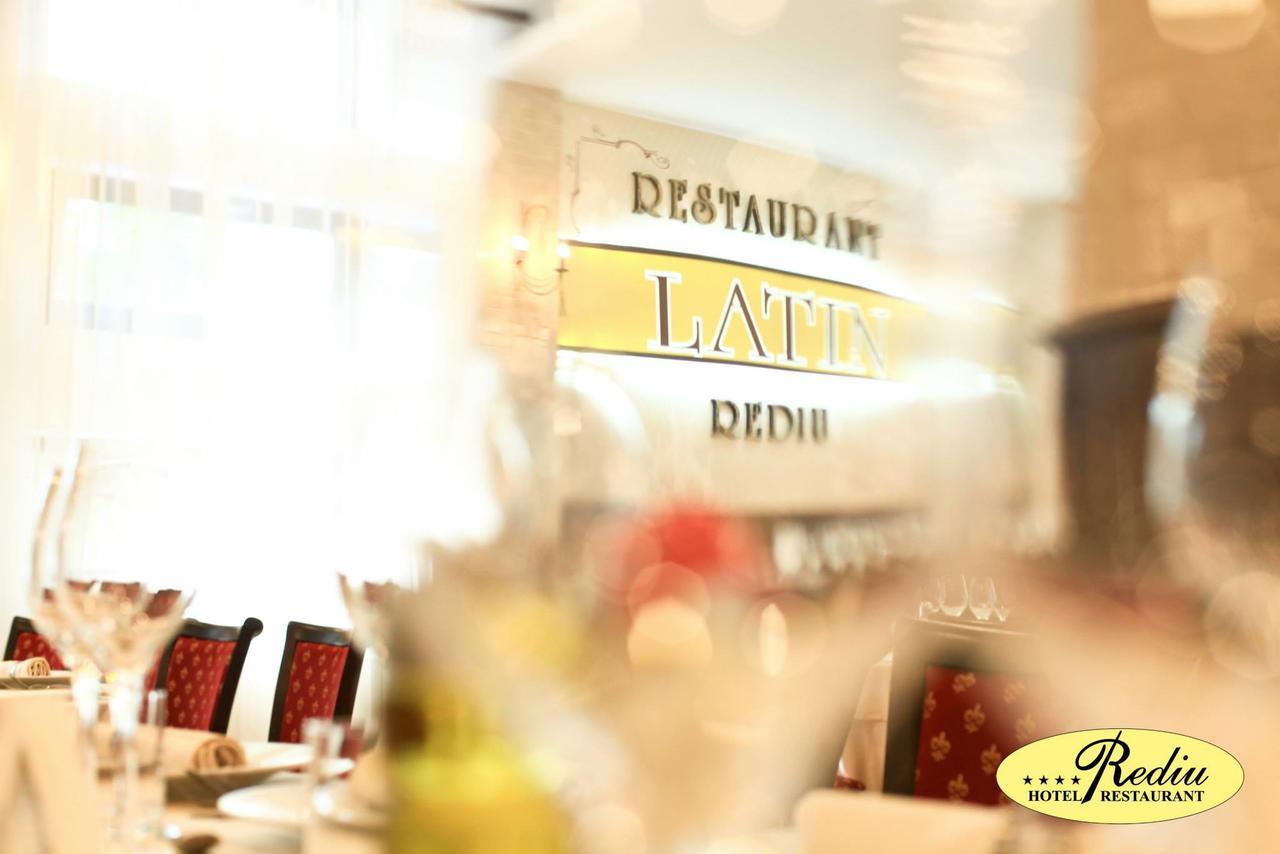 Rediu Hotel & Restaurant Botoşani Екстериор снимка