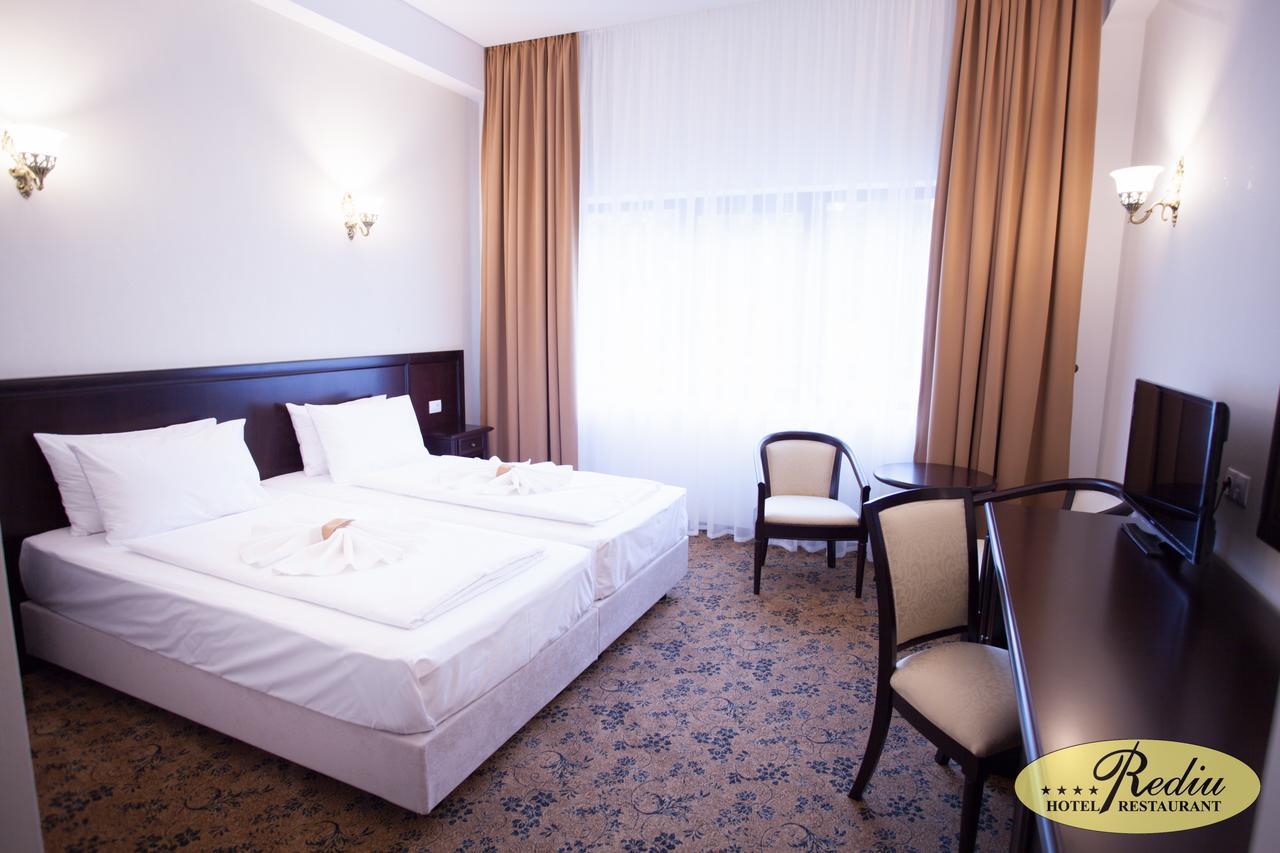 Rediu Hotel & Restaurant Botoşani Екстериор снимка