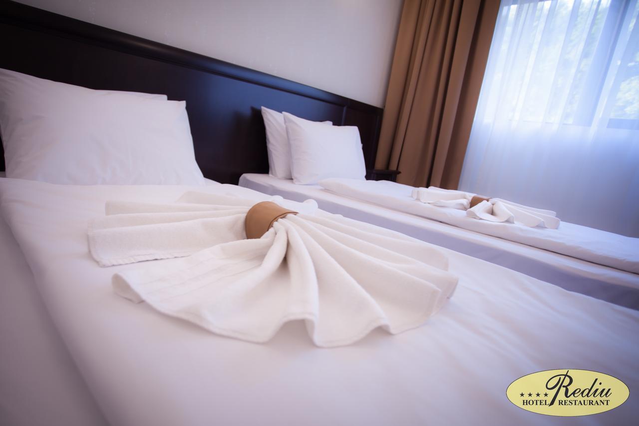 Rediu Hotel & Restaurant Botoşani Екстериор снимка