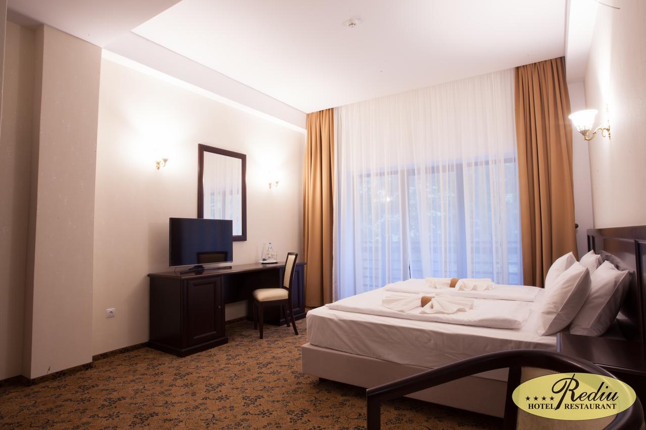 Rediu Hotel & Restaurant Botoşani Екстериор снимка