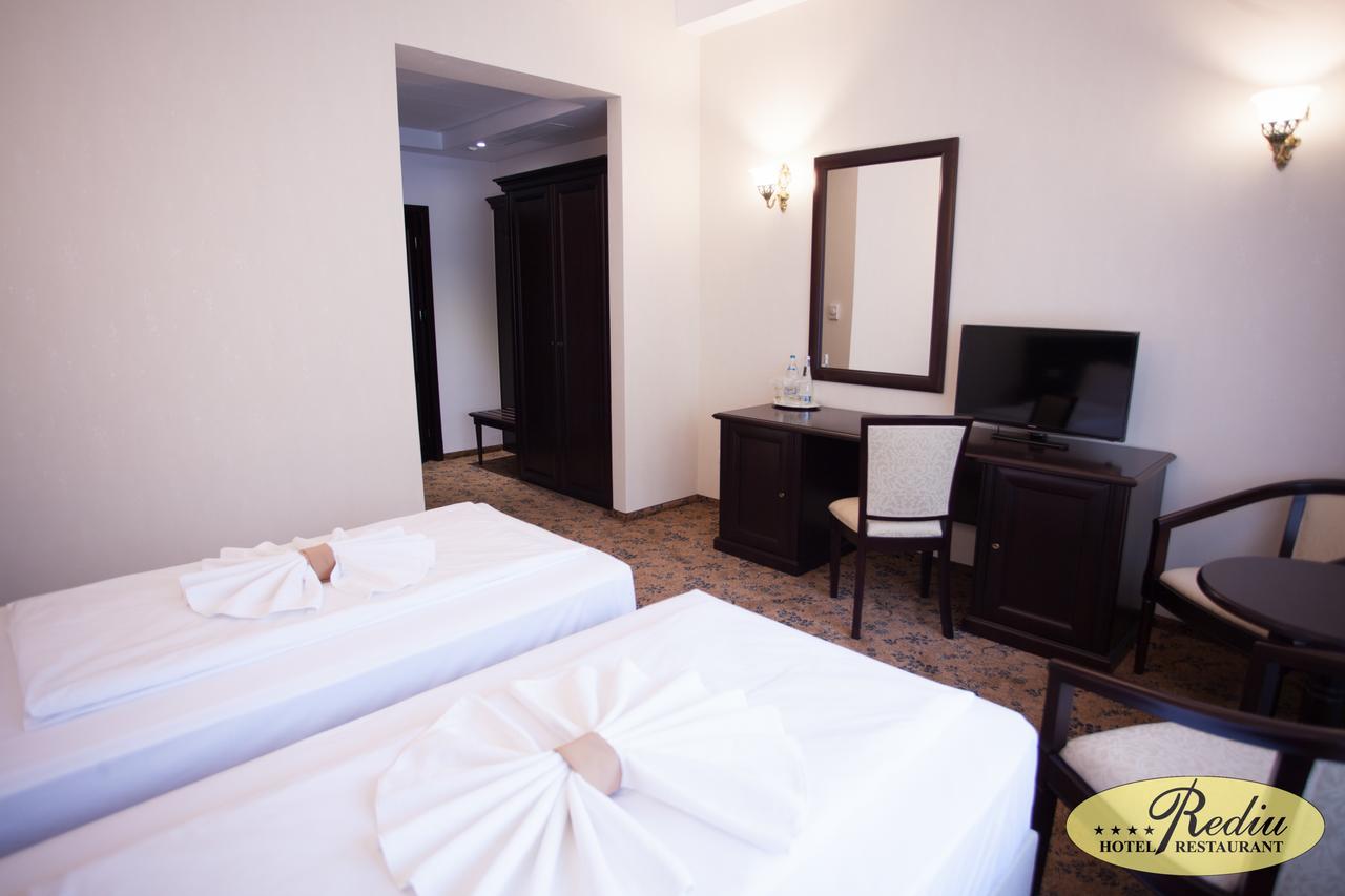Rediu Hotel & Restaurant Botoşani Екстериор снимка